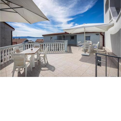 Lovely Apartment In Crikvenica With Wifi
