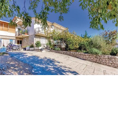 Lovely Apartment In Novi Vinodolski With Wifi