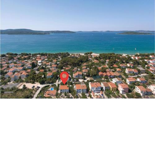 Lovely Home In Sibenik With Kitchen