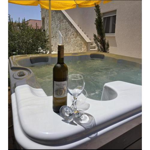 Luxury Apartment Gašpa with jacuzzi