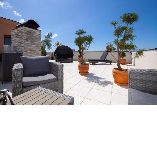 Luxury Apartment with Private Rooftop Terrace