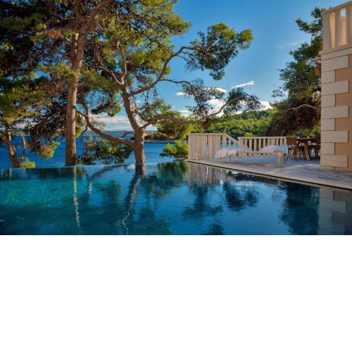 Luxury Beachfront Villa Brac Bliss with private pool at the beach on Brac island - Sumartin