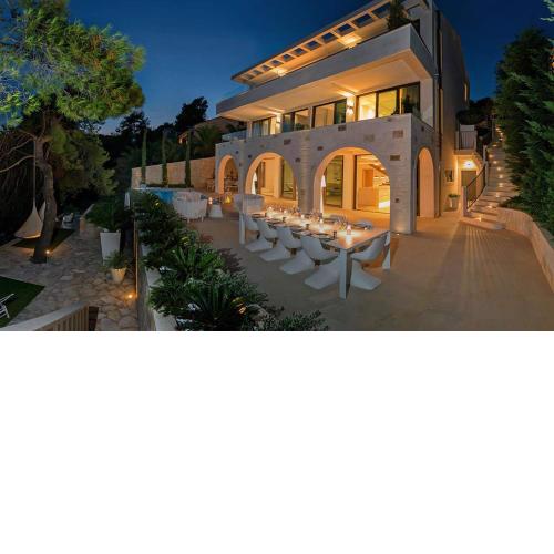 Luxury Beachfront Villa Silvery Moon with private pool, jacuzzi, sauna and gym on Brac island - Sumartin