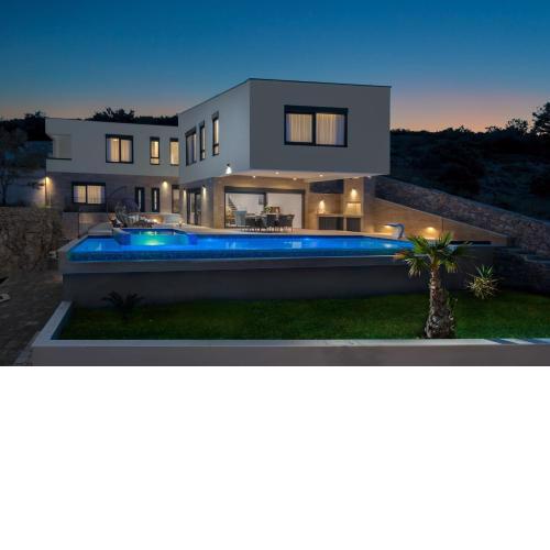 Luxury Villa Gold Pearl with Pool