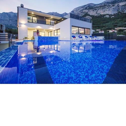Luxury Villa High Hopes with Pool