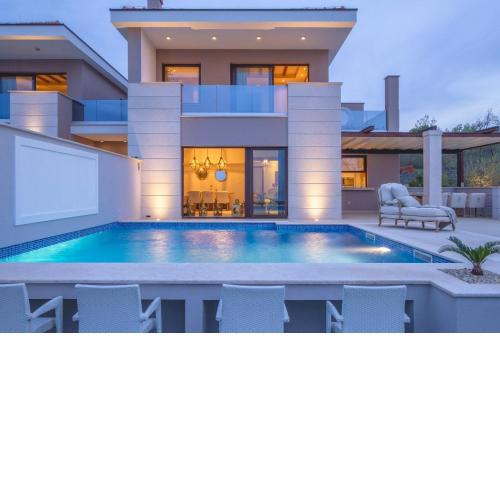 Luxury Villa Prova1