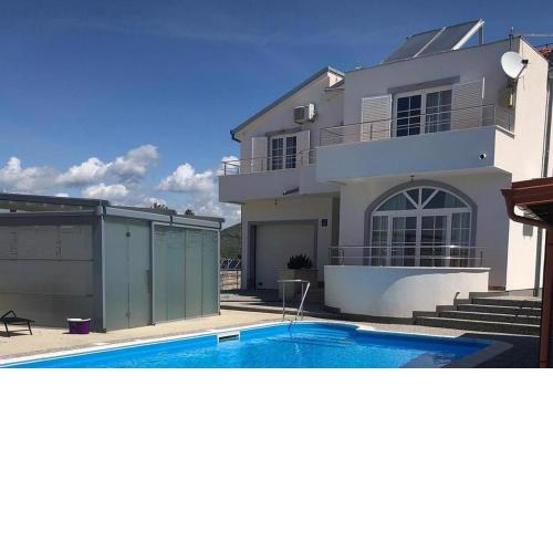 Luxury villa with a swimming pool Brodarica, Sibenik - 18803