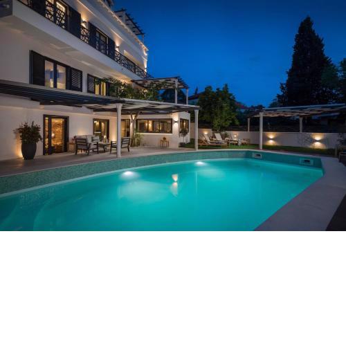 Magnificent Villa Scorpaena with heated swimming p