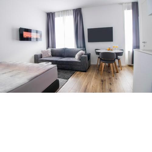 Main Square Modern Apartments