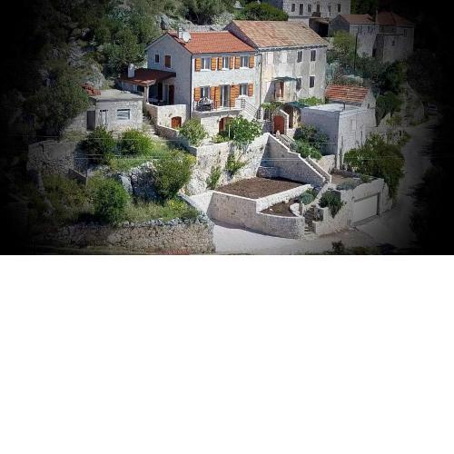 Nautilus-Bay Steinhaus im Dorf von Zavala für 2-7 Personen, 3 Schlafzimmer