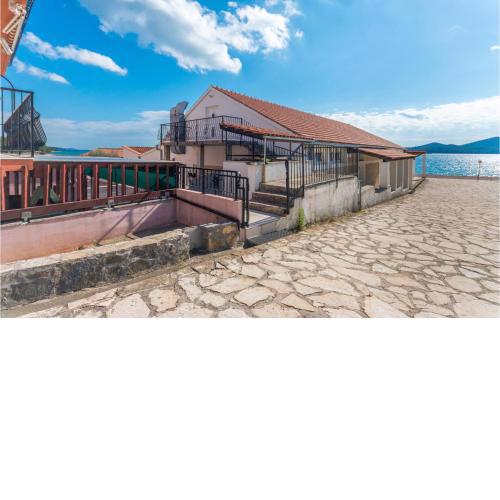 Nice Apartment In Biograd Na Moru With Wifi