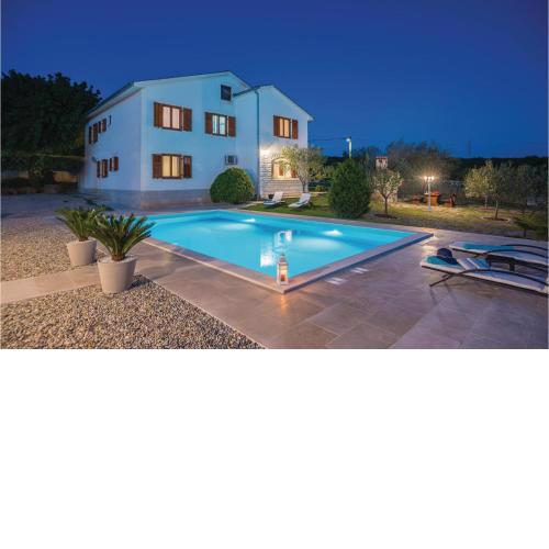 Nice Apartment In Krk With Wifi
