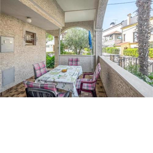 Nice Apartment In Porec With Wifi