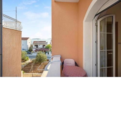 Nice Apartment In Sibenik With Wifi