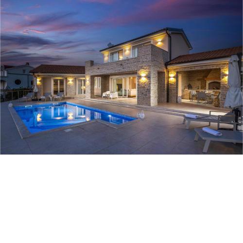 Nice Home In Malinska With Private Swimming Pool, Can Be Inside Or Outside