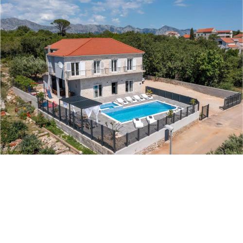 Nice Home In Sucuraj With Wifi