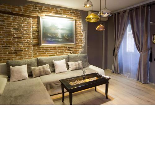 Old Town Art Apartment