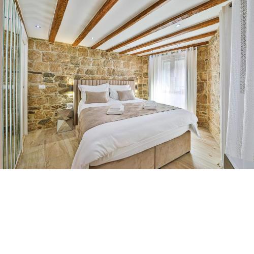 Old Town Pearl Apartment