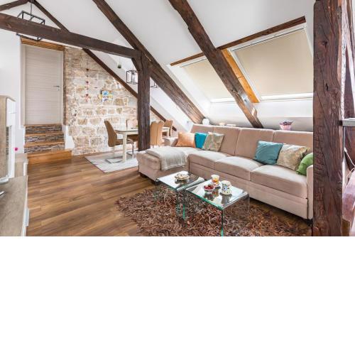 Petrova Attic