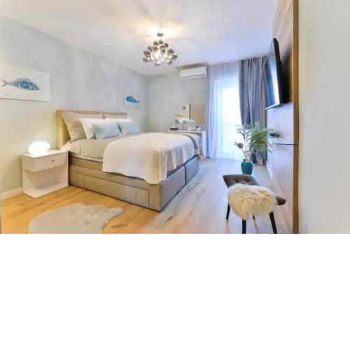 PIA Apartment