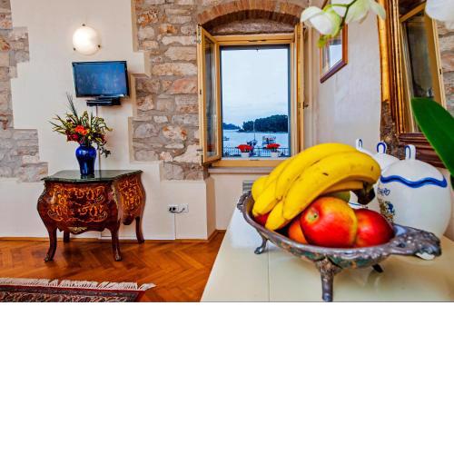 Residence LA CARERA Centro Storico