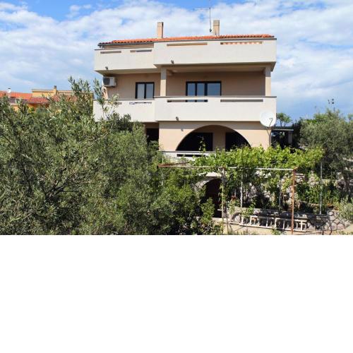 Rooms with a parking space Krk - 13553