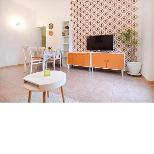 Rose Apartment