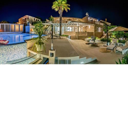 Seaside luxury villa with a swimming pool Puntinak, Brac - 2964