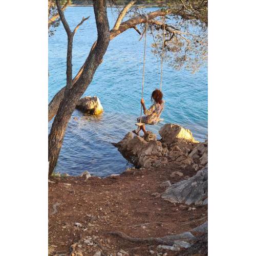 Small, 2 bedroom house, 50 m from the sea, with personal pool