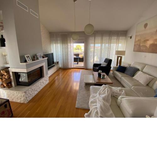 Spacious and modern apartment with big terrasse