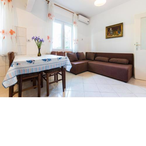 Spacious Apartment Borik & Parking