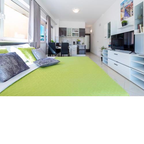 Studio Apartment & Room TEN - Free parking