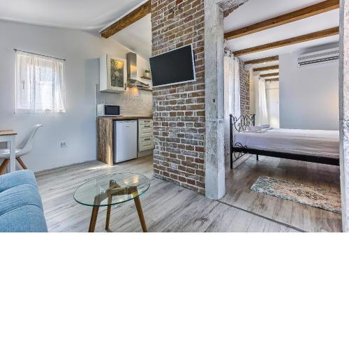 Studio Apartment with Balcony