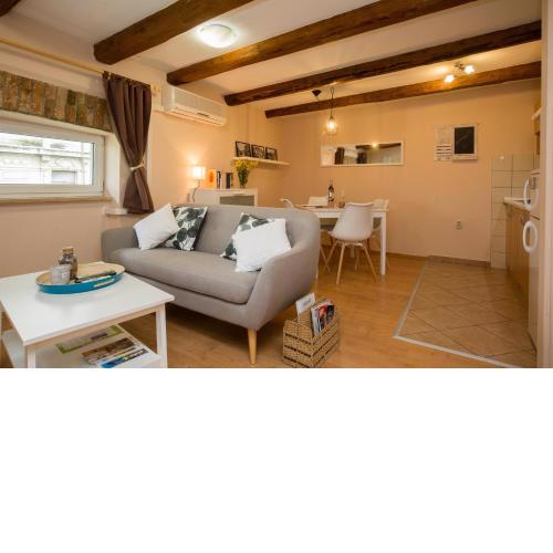 Studio apartments Malú