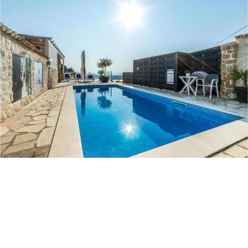 Stunning Apartment In Sibenik With Sauna