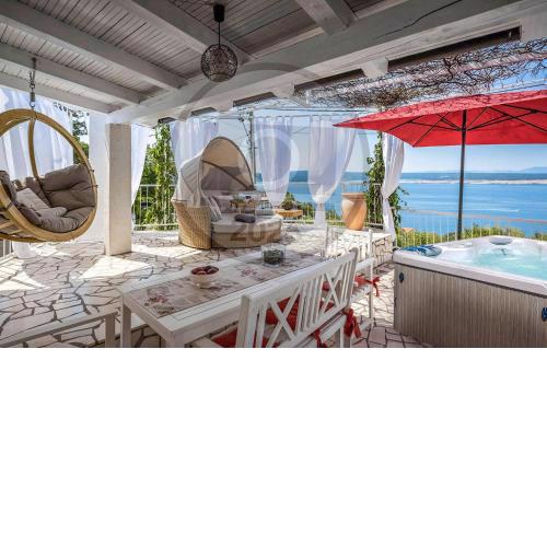 Stunning Home In Crikvenica With Jacuzzi