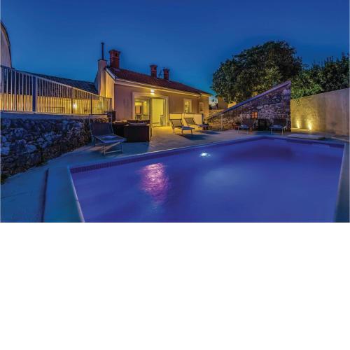 Stunning Home In Novi Vinodolski With Wifi