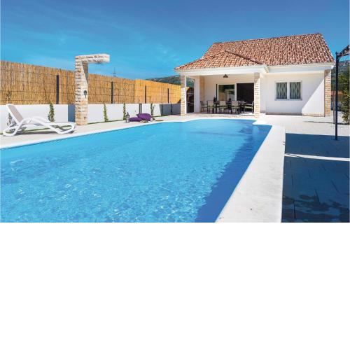 Stunning Home In Sibenik With Wifi