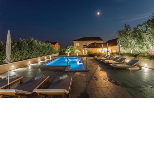 Stunning Home In Split
