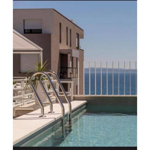 The Pleasurist - apartment with PRIVATE heated pool and terrace