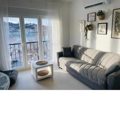 Trogir Penthouse IVY