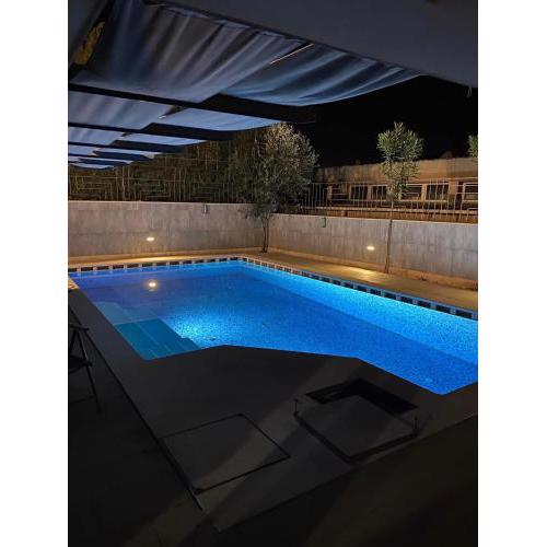 Villa Arena - pool table, table tennis, darts & more