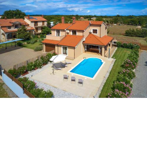 Villa Bartona for 8 persons with private Swimmingpool