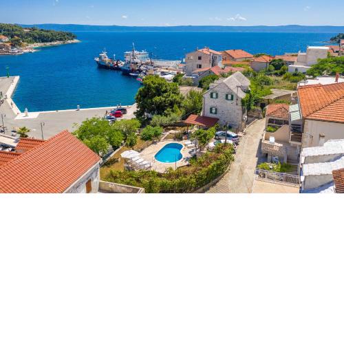 Villa Bonaca Perfect location for a holiday with friends or family