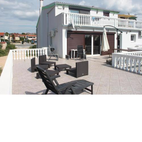 Villa Ceki