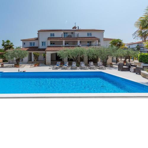 Villa Hope - Apartments with Shared Pool