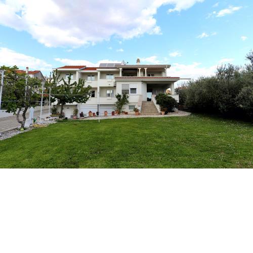 Villa Mičić