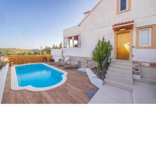 Villa Oasis with private pool