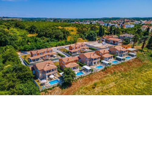 Villas Lotus with Pool and Jacuzzi
