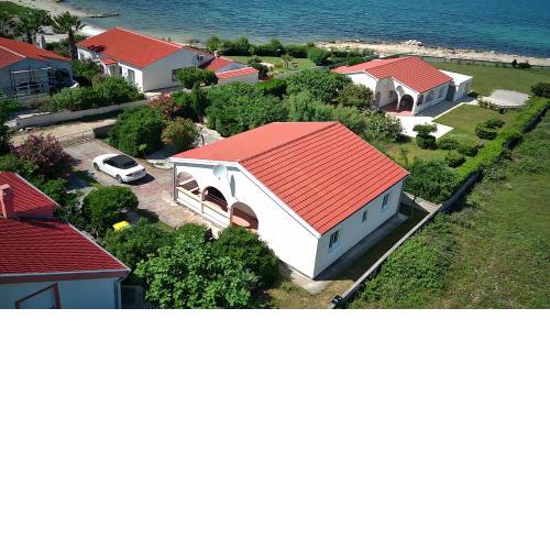 Viric DS - Ferienhaus Vir - 35m vom Meer